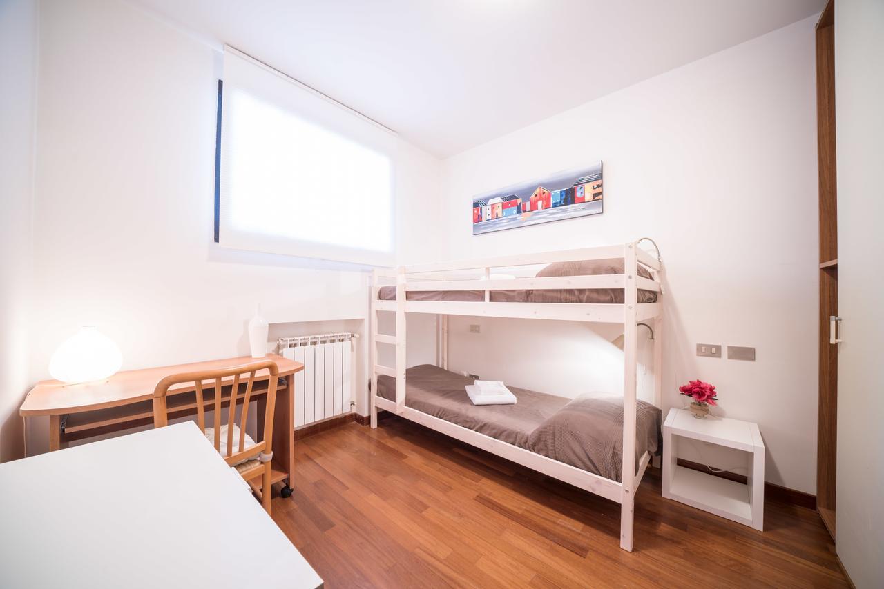 Apartment Bright Desenzano - Caravelle Pool Desenzano del Garda